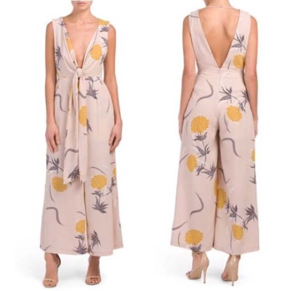 White Closet Pants - 💫White closet | Floral Jumpsuit.